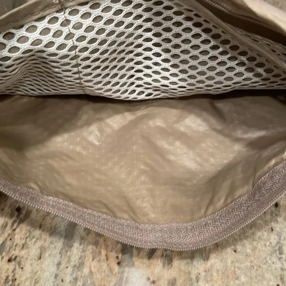 Eagle creek adjustable fanny pack - Picture 5 of 12